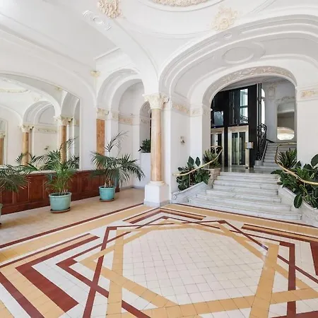 Le Winter Palace - - Parking Prive - Palace - Wifi Appartement